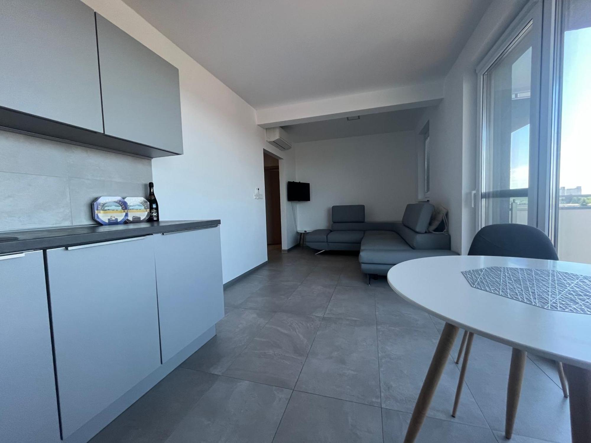 Apartment Sun Lakes - Sever 세네츠 외부 사진